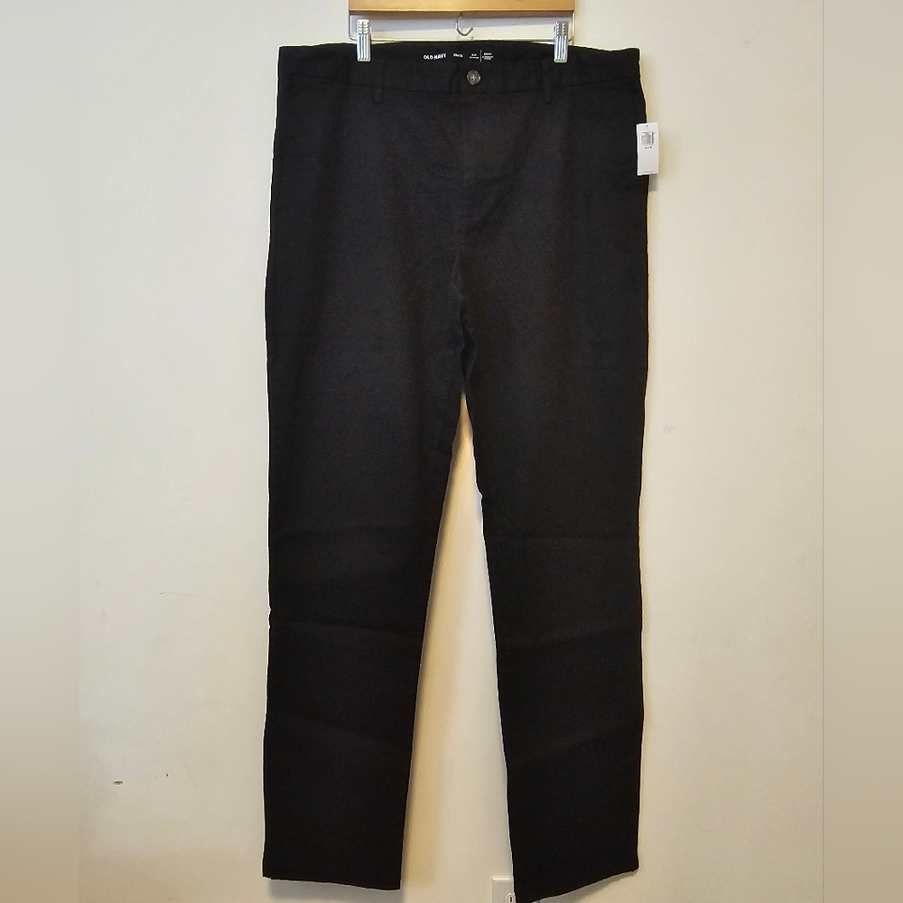 Men's new with tags Old Navy black Chino